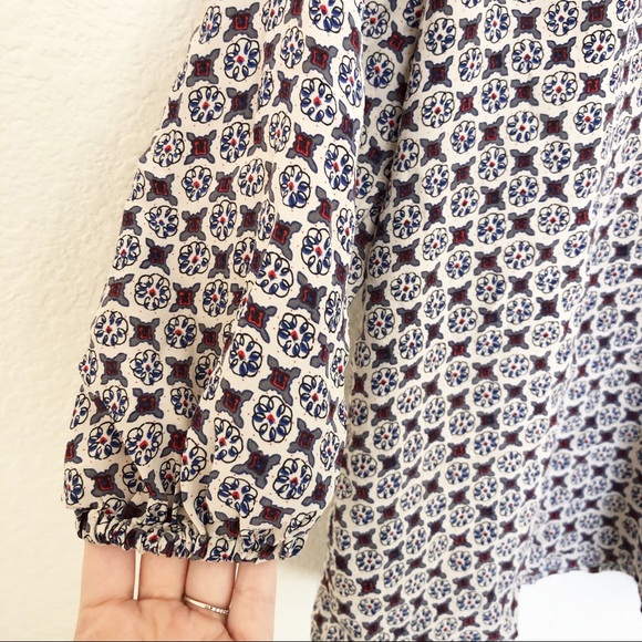 Joie Modele Addie B Print Silk Popover Blouse - Picture 5 of 7